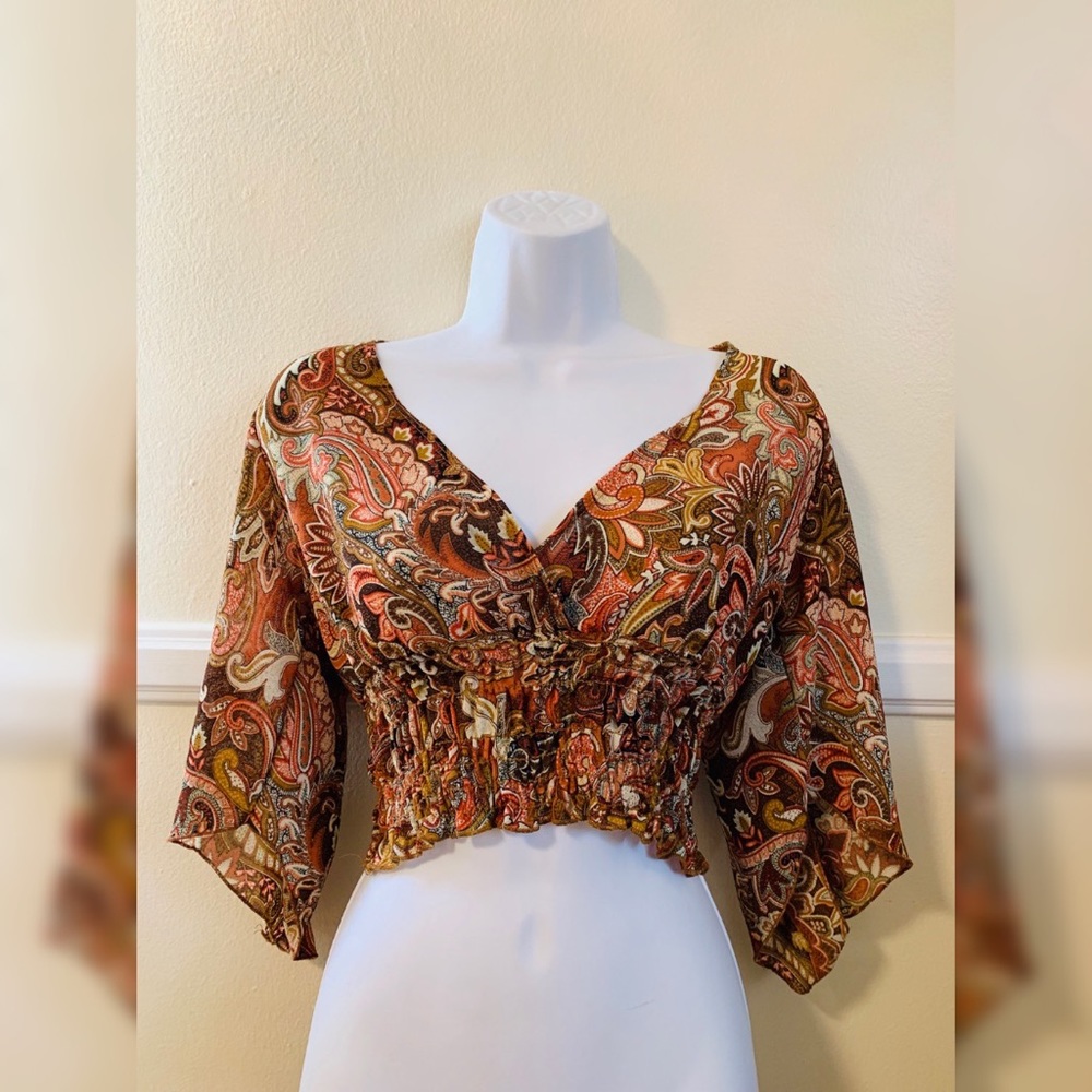 Opera open shoulder vintage crop top size small